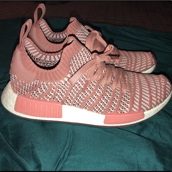 nmd r1 ash pink
